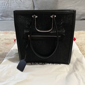 New Authentic Alexander McQueen The Tall Story Woven Calfskin Leather To…